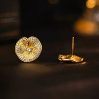 DayHan Yeonip stud earring